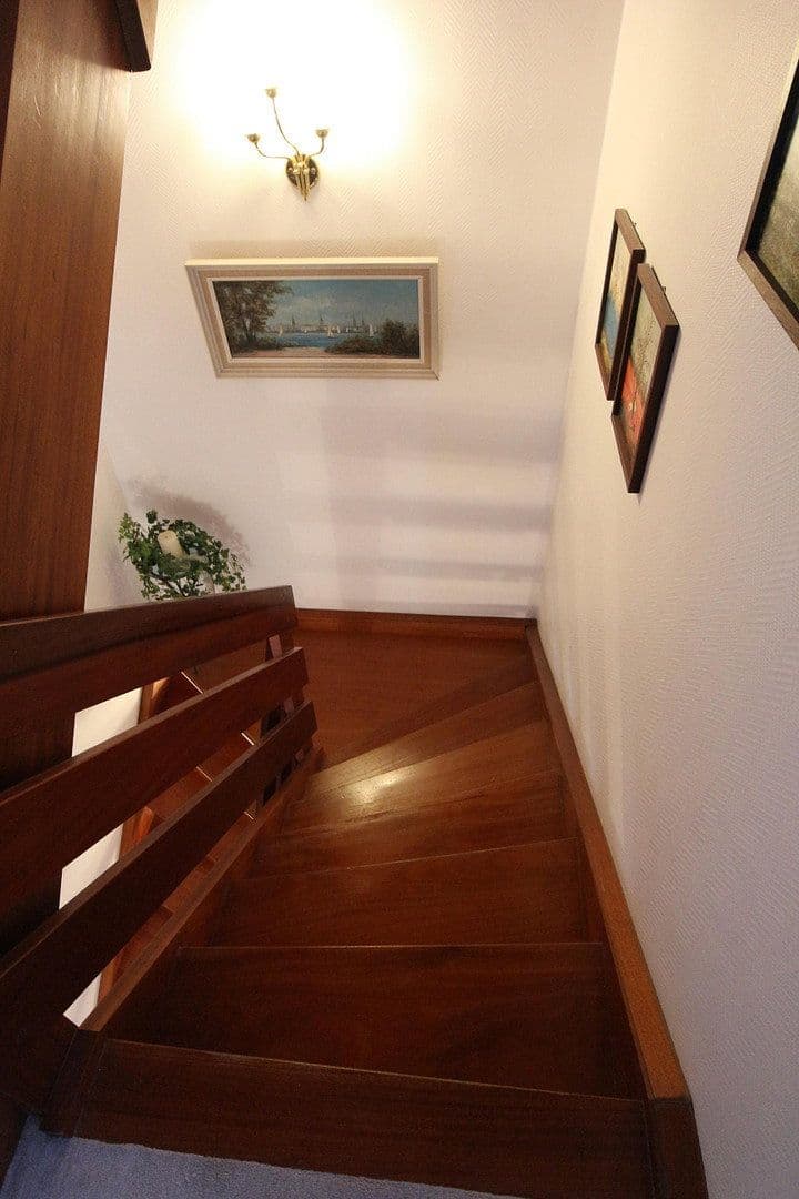 Predaj domu 121 m², pozemek 204 m², Glinde, Šlezvicko-Holštajnsko Predaj domu 121 m², pozemek 204 m², Glinde, Šlezvicko-Holštajnsko