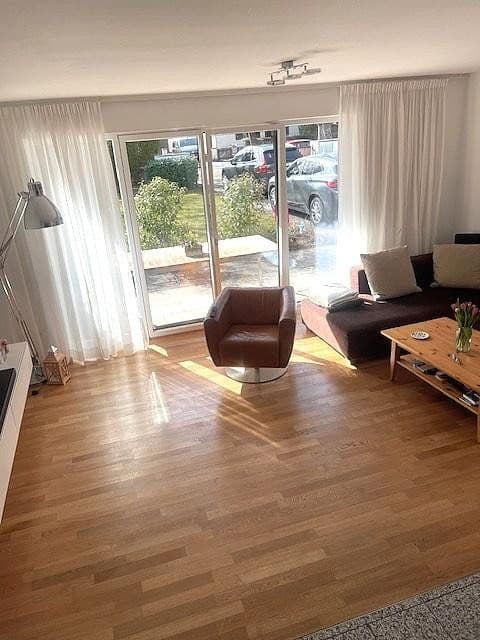 Prenájom domu 172 m², pozemek 325 m², München, Bavorsko Prenájom domu 172 m², pozemek 325 m², München, Bavorsko
