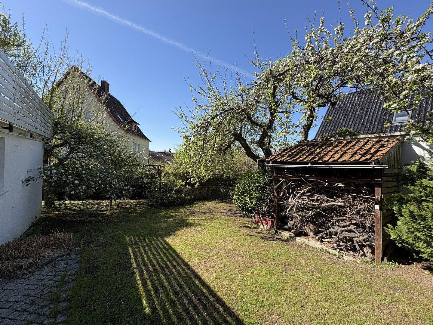 Predaj domu 134 m², pozemek 808 m², Bad Pyrmont, Dolné Sasko Predaj domu 134 m², pozemek 808 m², Bad Pyrmont, Dolné Sasko