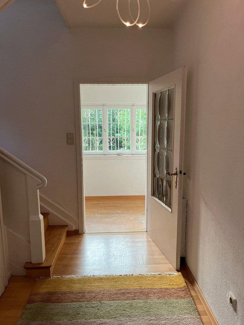 Predaj domu 134 m², pozemek 808 m², Bad Pyrmont, Dolné Sasko Predaj domu 134 m², pozemek 808 m², Bad Pyrmont, Dolné Sasko
