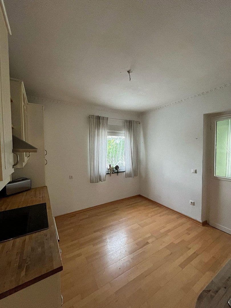 Predaj domu 134 m², pozemek 808 m², Bad Pyrmont, Dolné Sasko Predaj domu 134 m², pozemek 808 m², Bad Pyrmont, Dolné Sasko