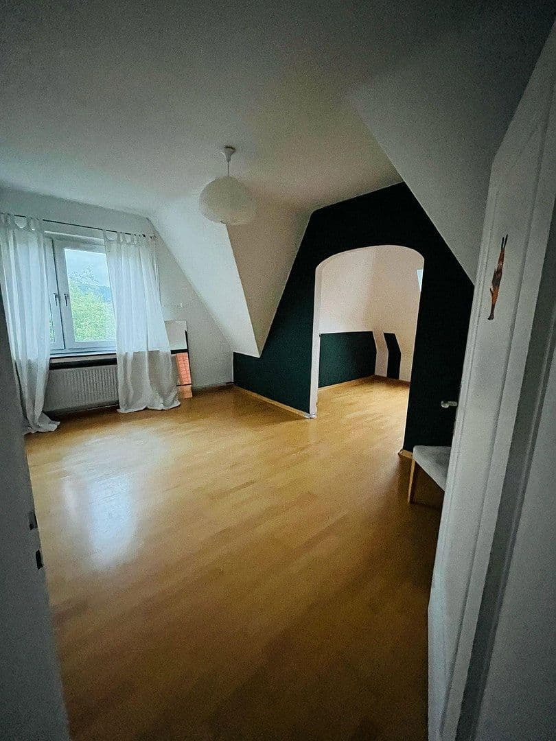 Predaj domu 134 m², pozemek 808 m², Bad Pyrmont, Dolné Sasko Predaj domu 134 m², pozemek 808 m², Bad Pyrmont, Dolné Sasko