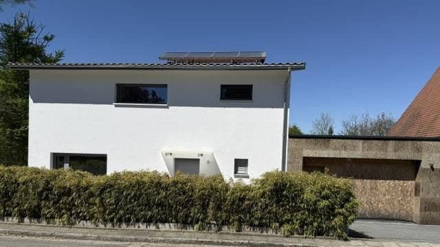 Predaj domu 143 m², pozemek 1.770 m², Hersbruck, Bavorsko Predaj domu 143 m², pozemek 1.770 m², Hersbruck, Bavorsko