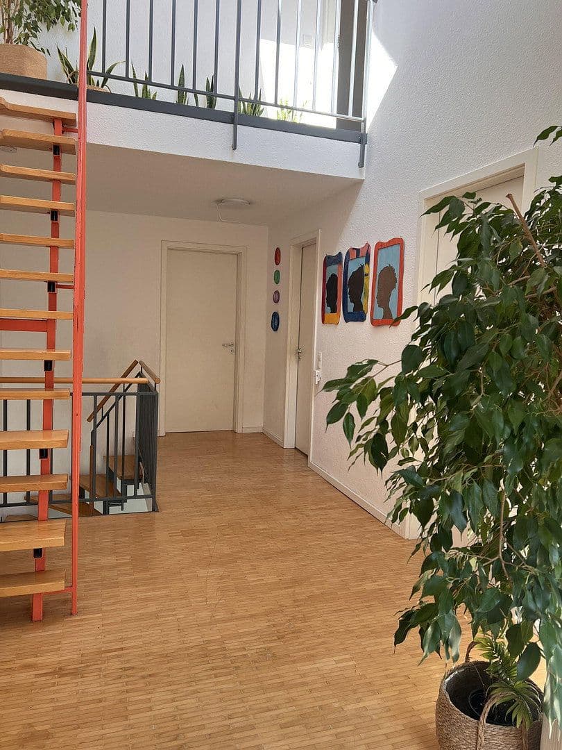 Predaj domu 166 m², pozemek 218 m², Rastatt, Bádensko-Wurttembersko Predaj domu 166 m², pozemek 218 m², Rastatt, Bádensko-Wurttembersko