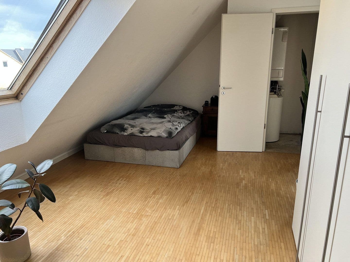 Predaj domu 166 m², pozemek 218 m², Rastatt, Bádensko-Wurttembersko Predaj domu 166 m², pozemek 218 m², Rastatt, Bádensko-Wurttembersko