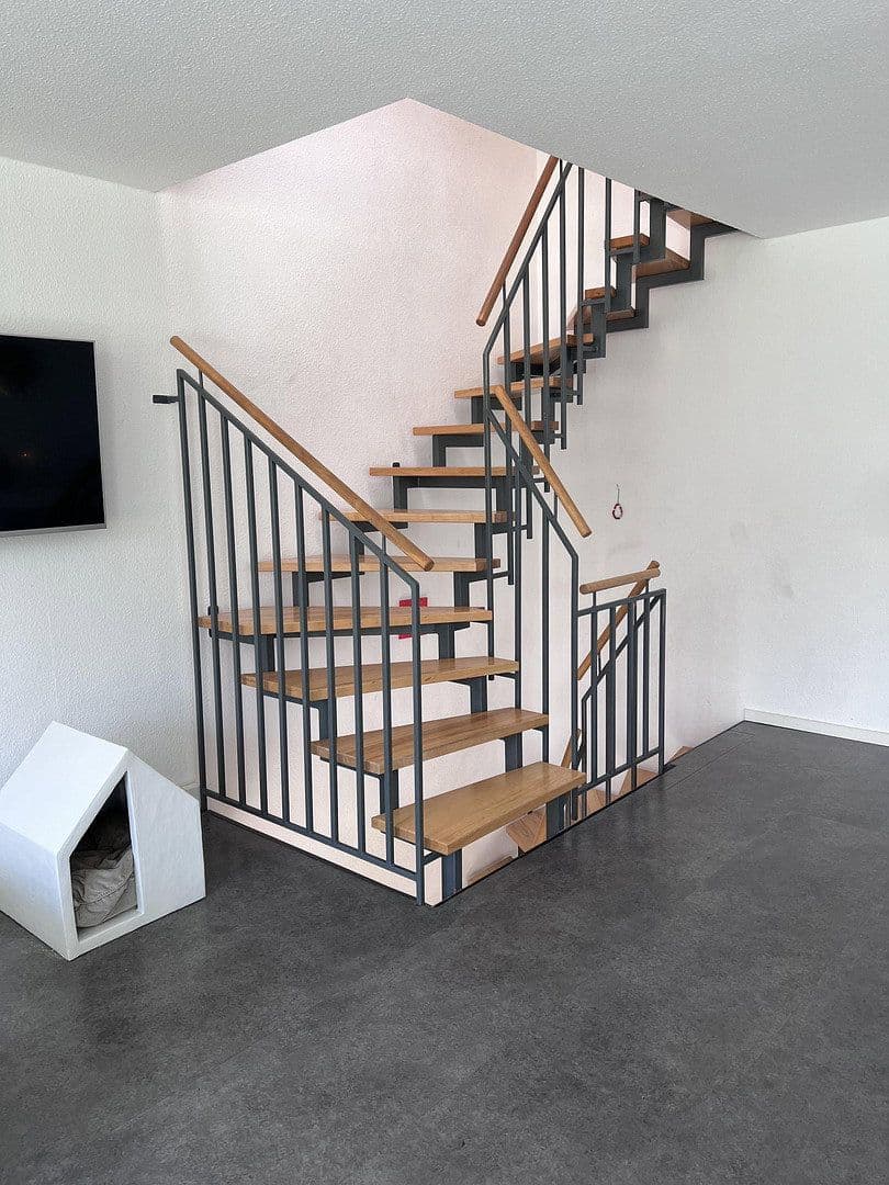 Predaj domu 166 m², pozemek 218 m², Rastatt, Bádensko-Wurttembersko Predaj domu 166 m², pozemek 218 m², Rastatt, Bádensko-Wurttembersko