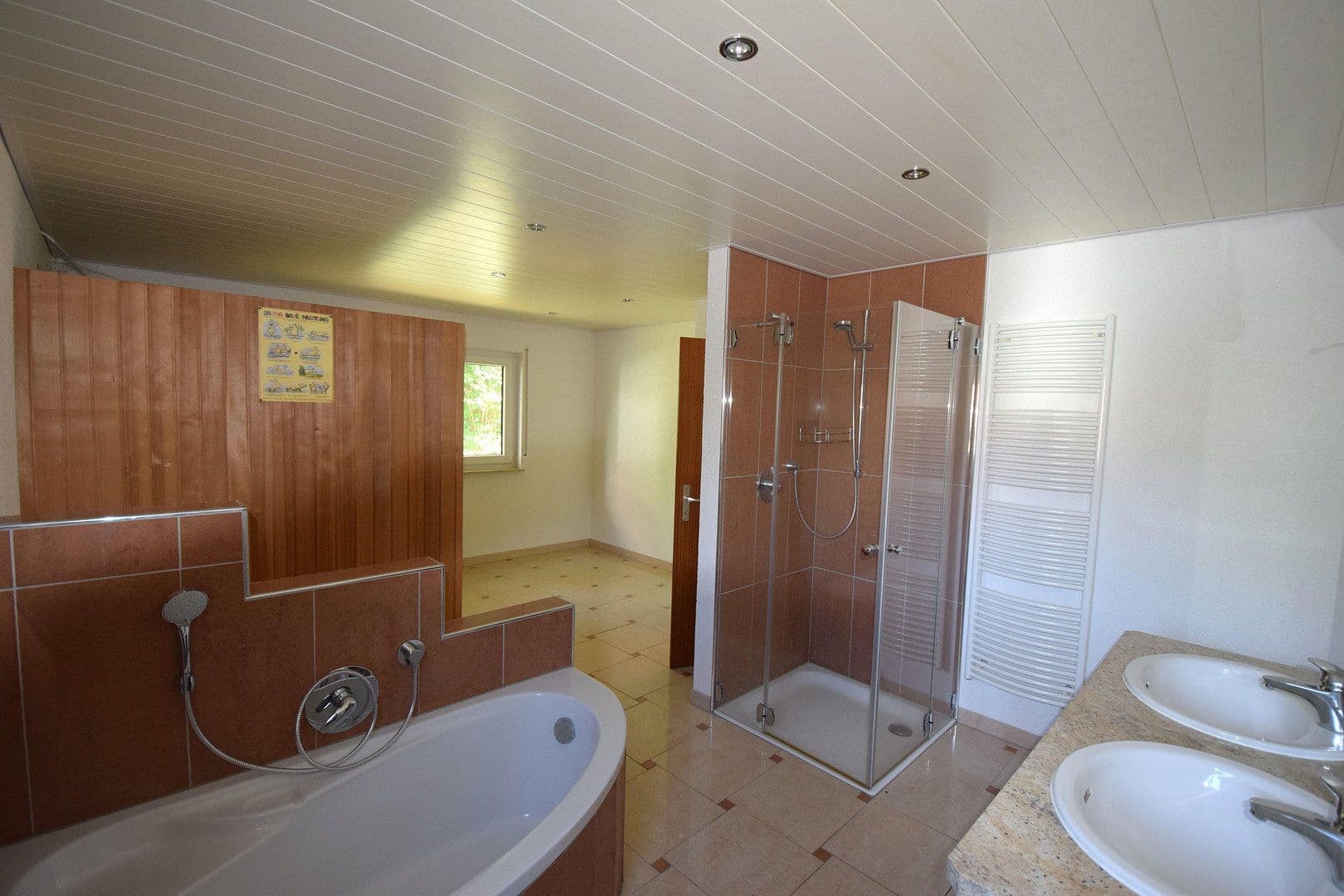 Predaj domu 197 m², pozemek 383 m², Seeheim-Jugenheim, Hesensko Predaj domu 197 m², pozemek 383 m², Seeheim-Jugenheim, Hesensko