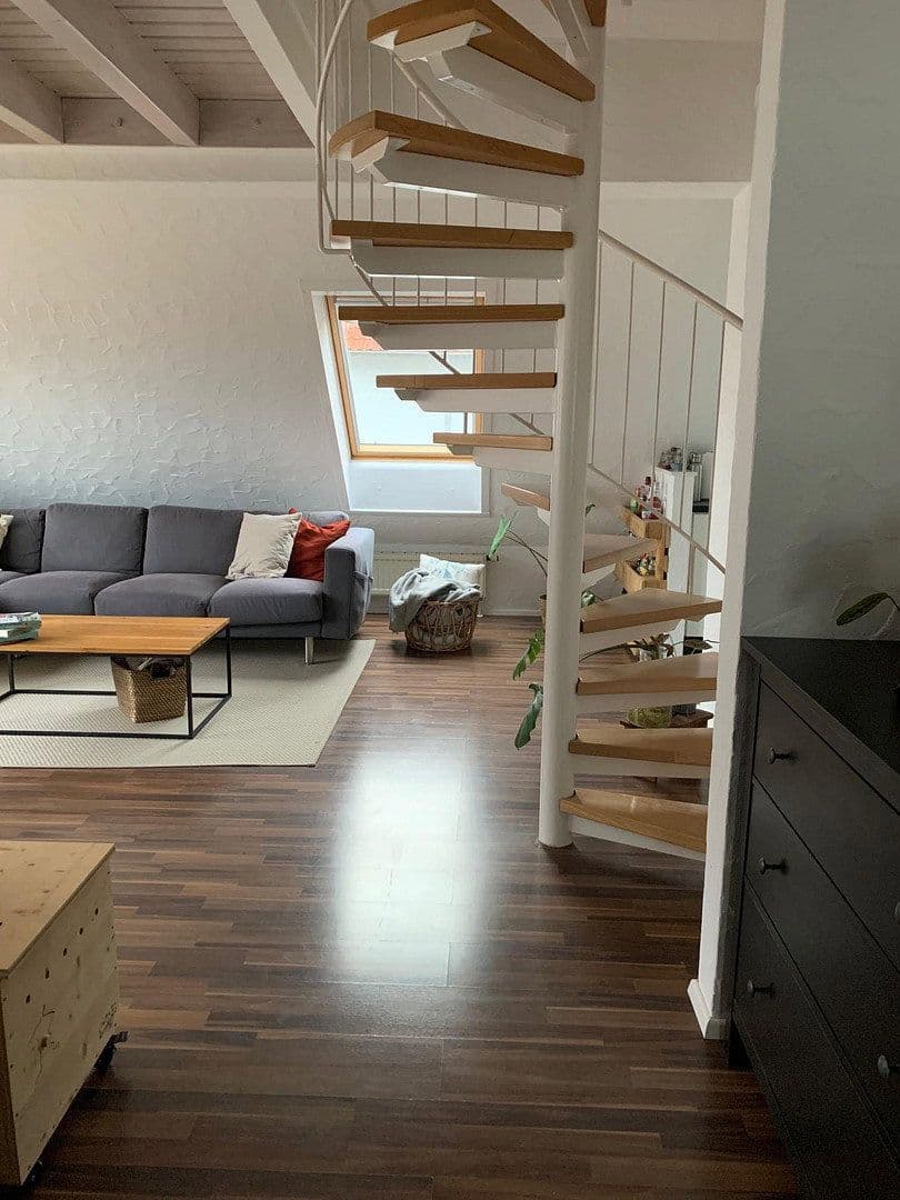 Prenájom bytu 3-izbový 75 m², Stieglitzweg 2, Filderstadt, Bádensko-Wurttembersko Prenájom bytu 3-izbový 75 m², Stieglitzweg 2, Filderstadt, Bádensko-Wurttembersko