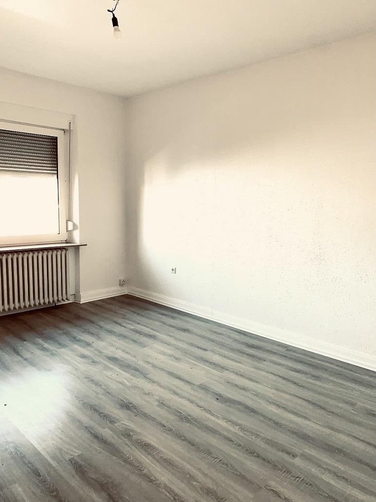 Prenájom domu 216 m², pozemek 350 m², Wallertheim, Porýnie-Falcko Prenájom domu 216 m², pozemek 350 m², Wallertheim, Porýnie-Falcko