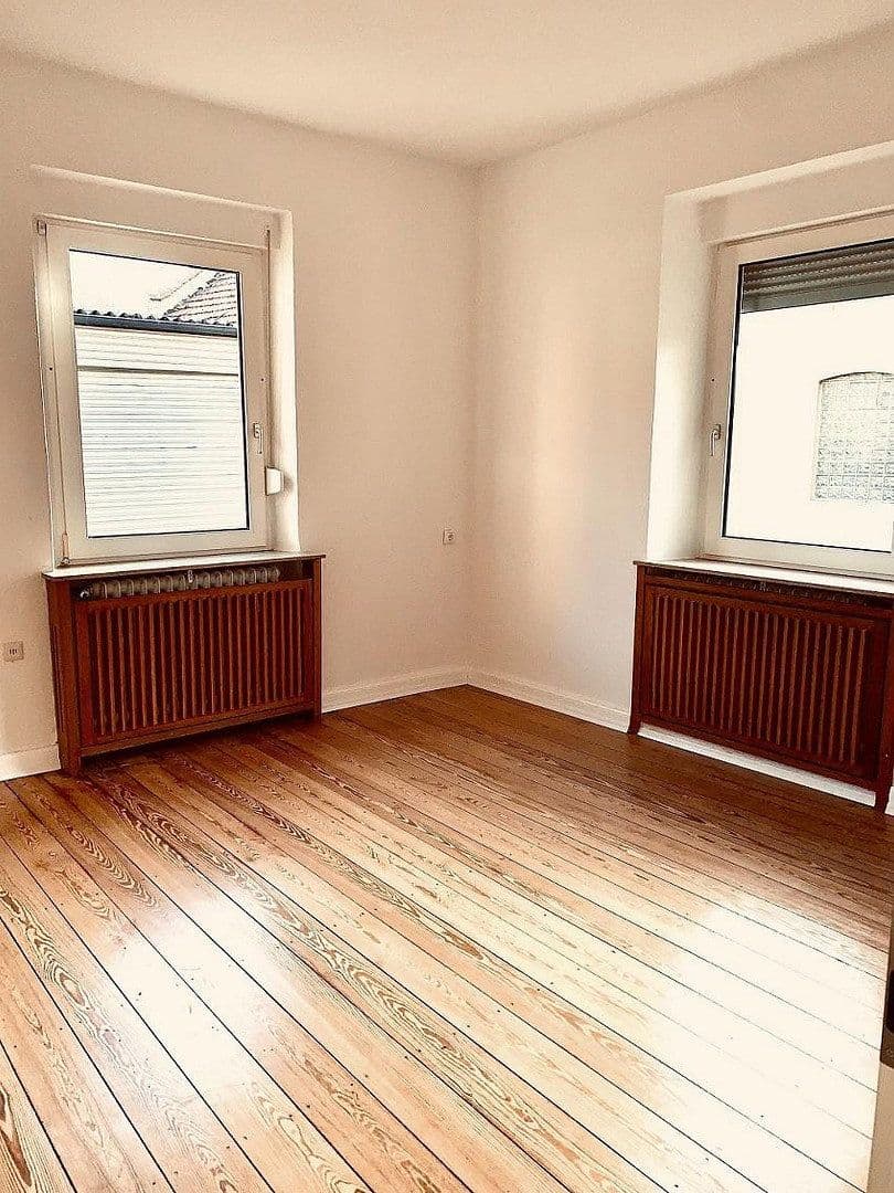 Prenájom domu 216 m², pozemek 350 m², Wallertheim, Porýnie-Falcko Prenájom domu 216 m², pozemek 350 m², Wallertheim, Porýnie-Falcko