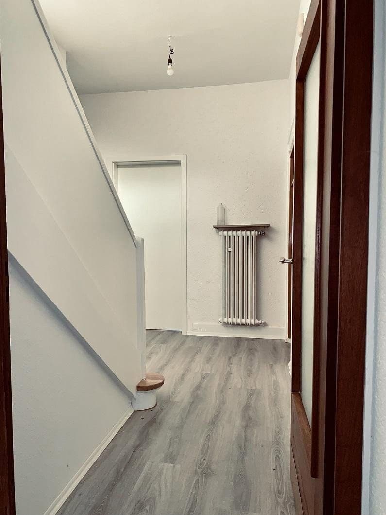 Prenájom domu 216 m², pozemek 350 m², Wallertheim, Porýnie-Falcko Prenájom domu 216 m², pozemek 350 m², Wallertheim, Porýnie-Falcko
