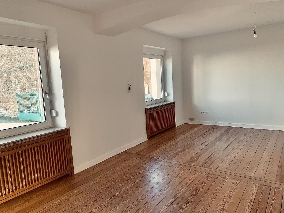 Prenájom domu 216 m², pozemek 350 m², Wallertheim, Porýnie-Falcko Prenájom domu 216 m², pozemek 350 m², Wallertheim, Porýnie-Falcko