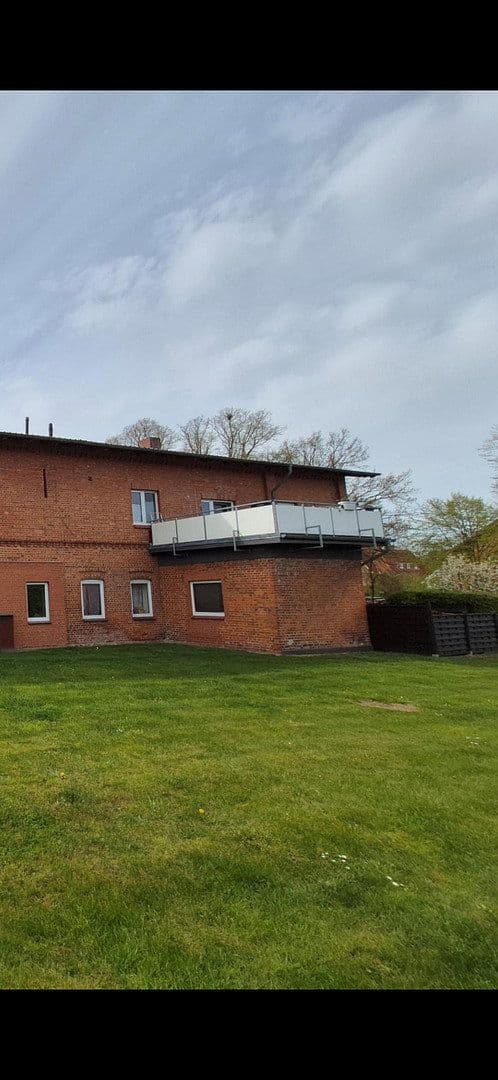 Prenájom bytu 5-izbový 160 m², Dorfstraße 20, Siebenbäumen, Šlezvicko-Holštajnsko Prenájom bytu 5-izbový 160 m², Dorfstraße 20, Siebenbäumen, Šlezvicko-Holštajnsko