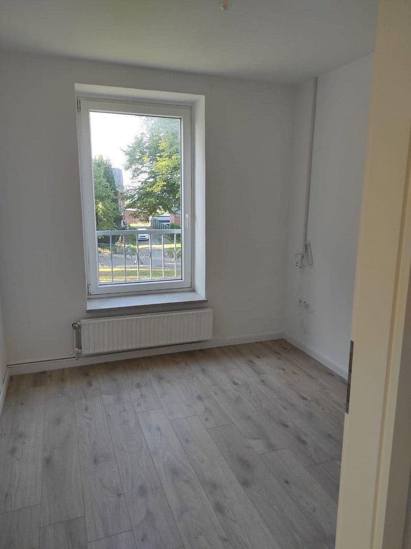 Prenájom bytu 5-izbový 160 m², Dorfstraße 20, Siebenbäumen, Šlezvicko-Holštajnsko Prenájom bytu 5-izbový 160 m², Dorfstraße 20, Siebenbäumen, Šlezvicko-Holštajnsko
