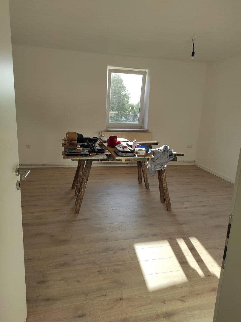 Prenájom bytu 5-izbový 160 m², Dorfstraße 20, Siebenbäumen, Šlezvicko-Holštajnsko Prenájom bytu 5-izbový 160 m², Dorfstraße 20, Siebenbäumen, Šlezvicko-Holštajnsko