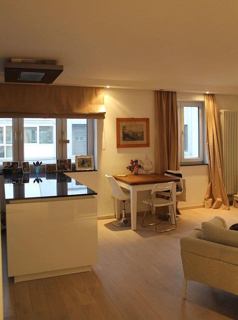 Predaj bytu 4-izbový 95 m², München, Bavorsko Predaj bytu 4-izbový 95 m², München, Bavorsko