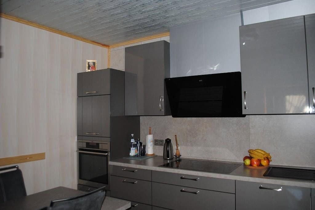 Predaj domu 223 m², pozemek 220 m², Hochstraße 30, Thür, Porýnie-Falcko Predaj domu 223 m², pozemek 220 m², Hochstraße 30, Thür, Porýnie-Falcko