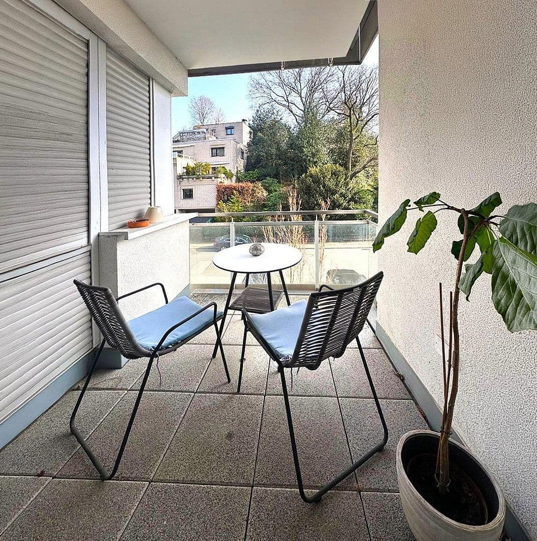 Prenájom bytu 2-izbový 59 m², Dellestraße 73, Düsseldorf, Severné Porýnie - Westfálsko Prenájom bytu 2-izbový 59 m², Dellestraße 73, Düsseldorf, Severné Porýnie - Westfálsko