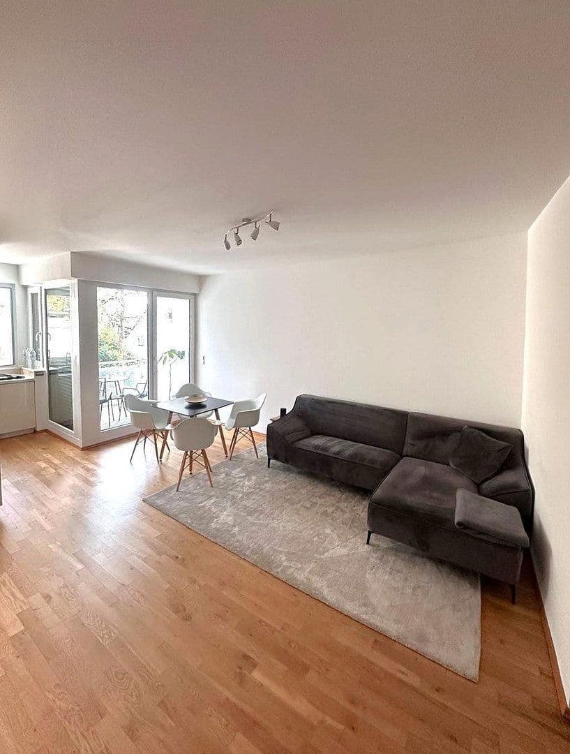 Prenájom bytu 2-izbový 59 m², Dellestraße 73, Düsseldorf, Severné Porýnie - Westfálsko Prenájom bytu 2-izbový 59 m², Dellestraße 73, Düsseldorf, Severné Porýnie - Westfálsko