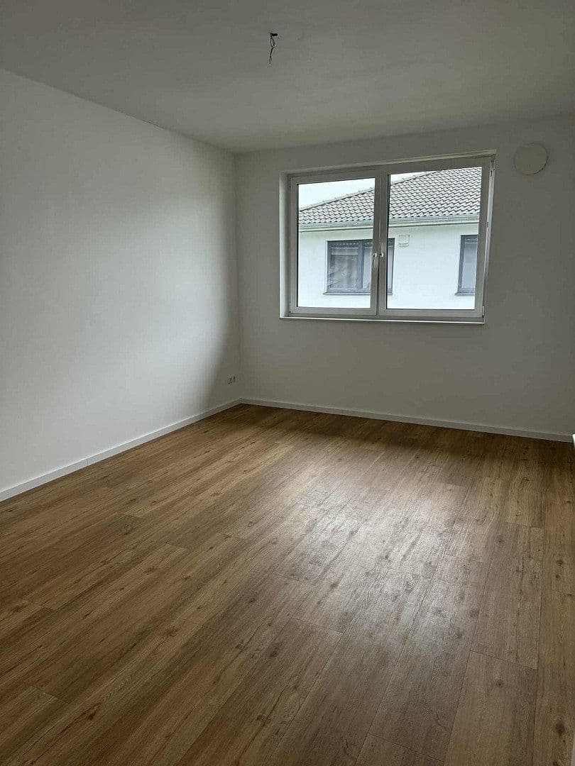Predaj domu 130 m², pozemek 350 m², Bad Bramstedt, Šlezvicko-Holštajnsko Predaj domu 130 m², pozemek 350 m², Bad Bramstedt, Šlezvicko-Holštajnsko