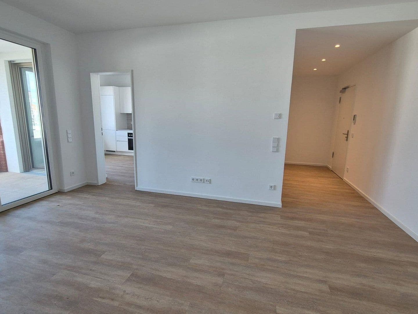 Prenájom bytu 2-izbový 66 m², Von-der-Decken-Str. 16, Hannover, Dolné Sasko Prenájom bytu 2-izbový 66 m², Von-der-Decken-Str. 16, Hannover, Dolné Sasko