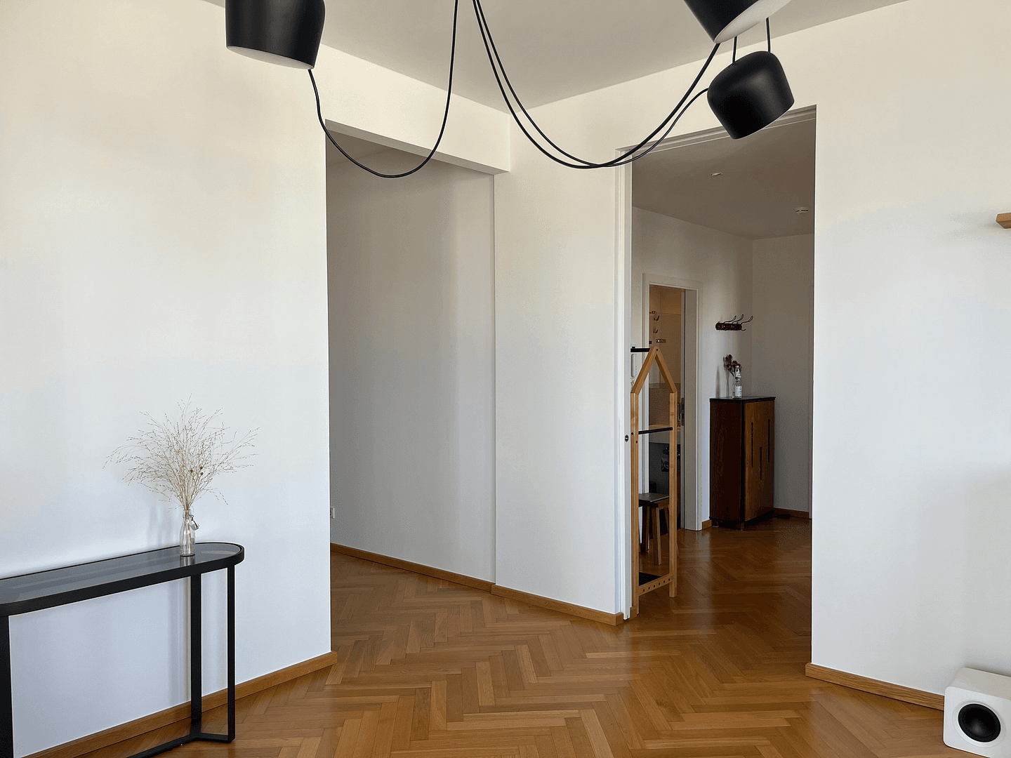 Prenájom bytu 3-izbový 120 m², Berlin, Berlín Prenájom bytu 3-izbový 120 m², Berlin, Berlín