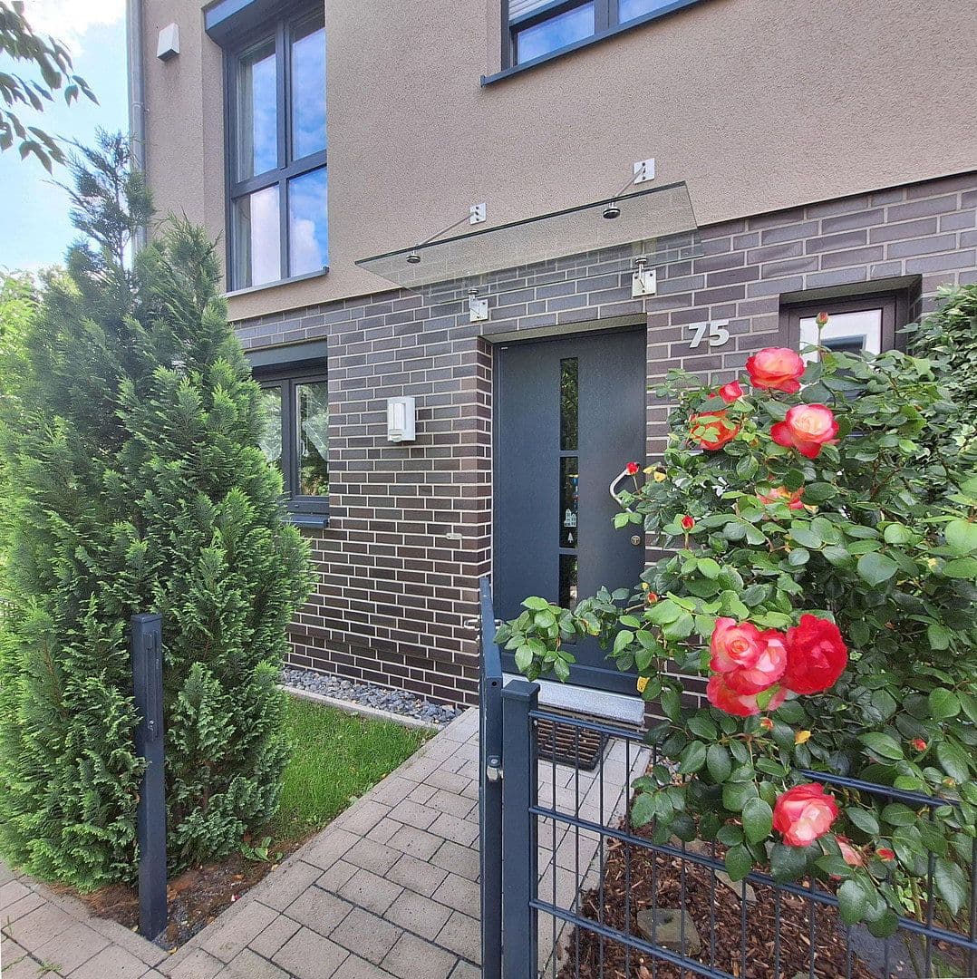 Predaj domu 181 m², pozemek 300 m², Bremen, Brémy Predaj domu 181 m², pozemek 300 m², Bremen, Brémy