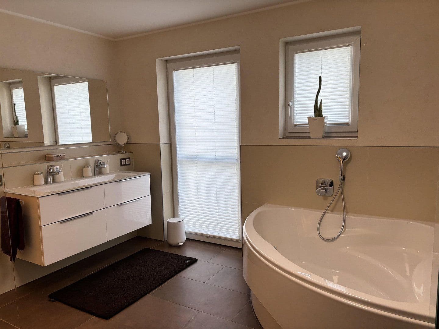 Predaj bytu 4-izbový 137 m², Paderborn, Severné Porýnie - Westfálsko Predaj bytu 4-izbový 137 m², Paderborn, Severné Porýnie - Westfálsko
