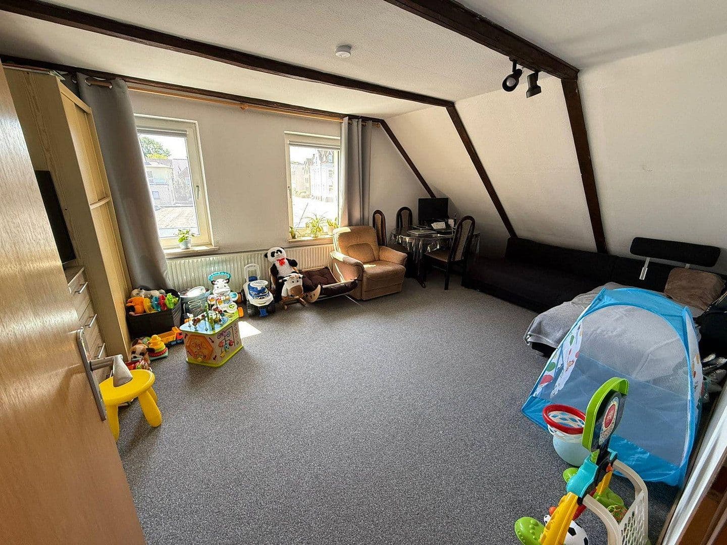 Prenájom bytu 3-izbový 50 m², Schleswig, Šlezvicko-Holštajnsko Prenájom bytu 3-izbový 50 m², Schleswig, Šlezvicko-Holštajnsko