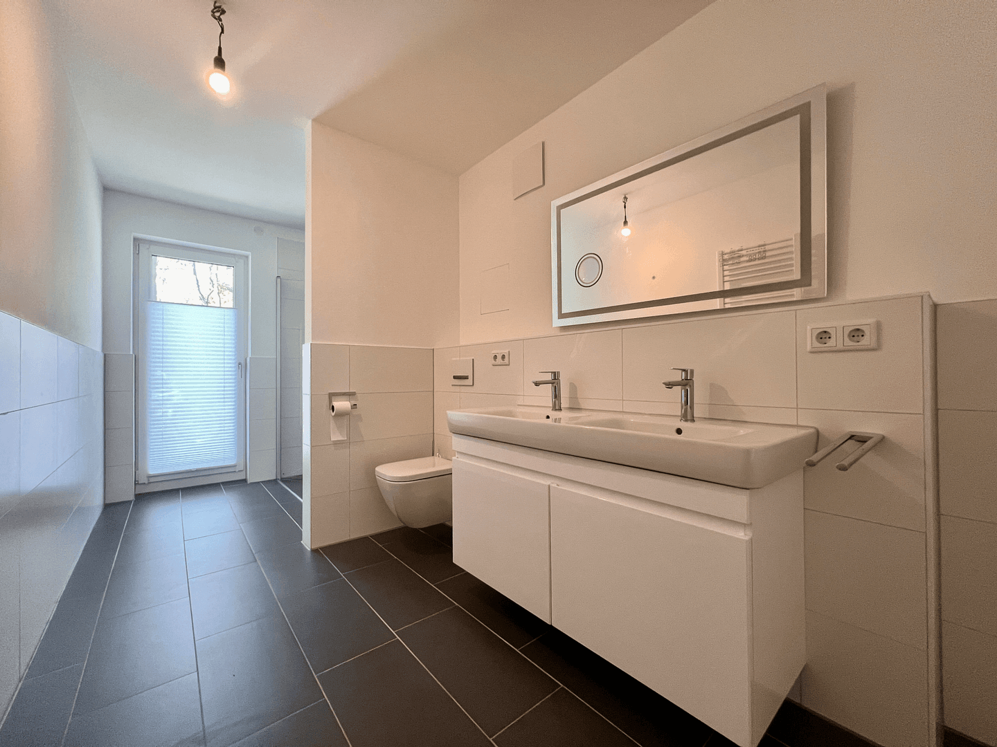 Predaj bytu 3-izbový 94 m², Hohen Neuendorf, Brandenbursko Predaj bytu 3-izbový 94 m², Hohen Neuendorf, Brandenbursko