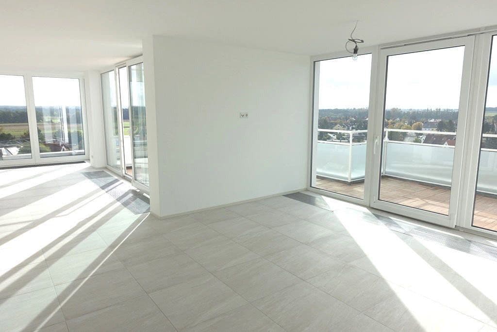Prenájom bytu 3-izbový 106 m², Nürnberg / Großgründlach, Bavorsko Prenájom bytu 3-izbový 106 m², Nürnberg / Großgründlach, Bavorsko