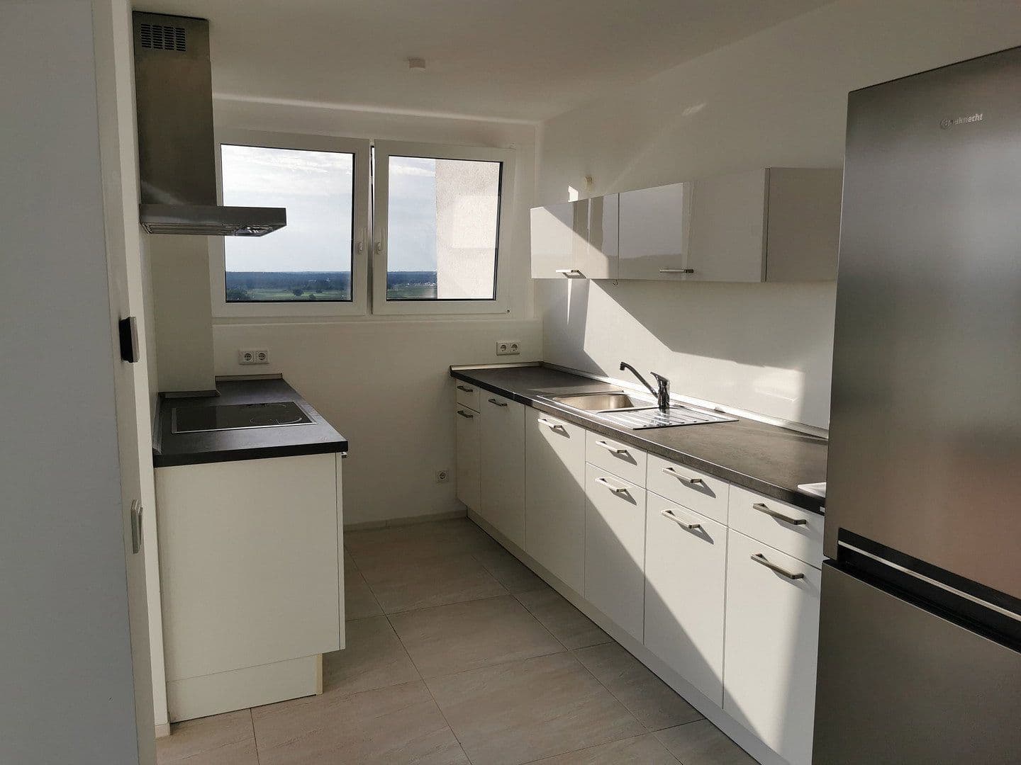 Prenájom bytu 3-izbový 106 m², Nürnberg / Großgründlach, Bavorsko Prenájom bytu 3-izbový 106 m², Nürnberg / Großgründlach, Bavorsko