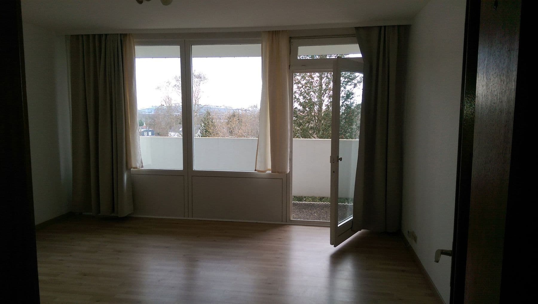 Prenájom bytu 1-izbový 33 m², Frankfurt-Eckenheim, Hesensko Prenájom bytu 1-izbový 33 m², Frankfurt-Eckenheim, Hesensko
