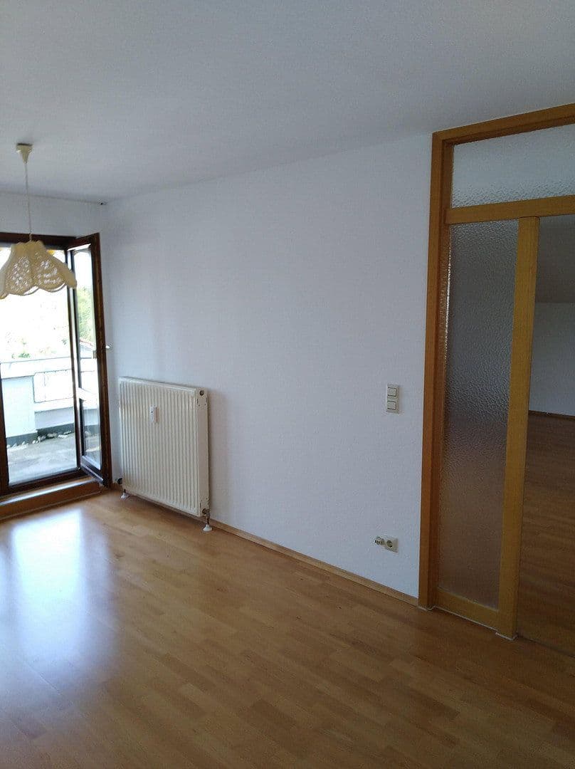 Prenájom bytu 3-izbový 95 m², Bad Boll, Bádensko-Wurttembersko Prenájom bytu 3-izbový 95 m², Bad Boll, Bádensko-Wurttembersko