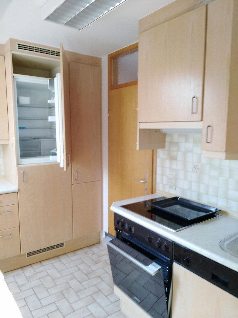 Prenájom bytu 3-izbový 95 m², Bad Boll, Bádensko-Wurttembersko Prenájom bytu 3-izbový 95 m², Bad Boll, Bádensko-Wurttembersko