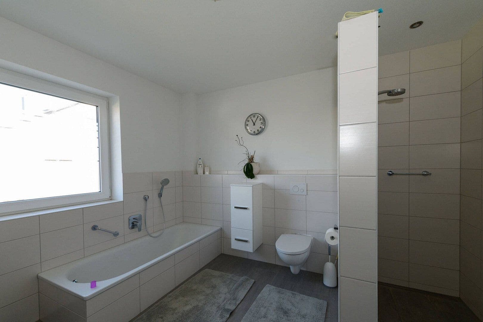 Prenájom domu 145 m², pozemek 225 m², Ingolstadt, Bavorsko Prenájom domu 145 m², pozemek 225 m², Ingolstadt, Bavorsko
