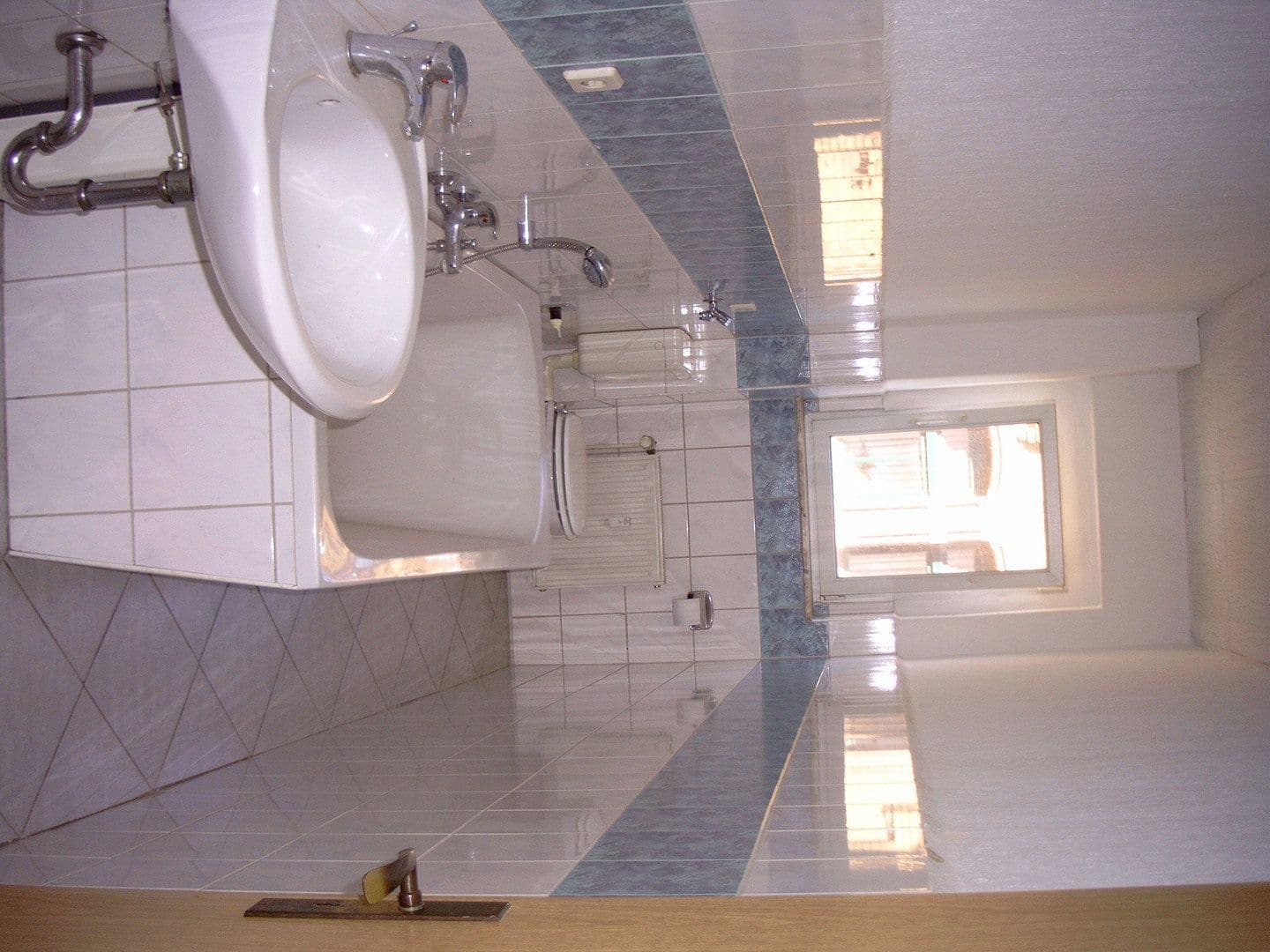 Predaj domu 1.253 m², pozemek 1.130 m², Weißwasser/O.L. - Běła Woda, Sasko Predaj domu 1.253 m², pozemek 1.130 m², Weißwasser/O.L. - Běła Woda, Sasko