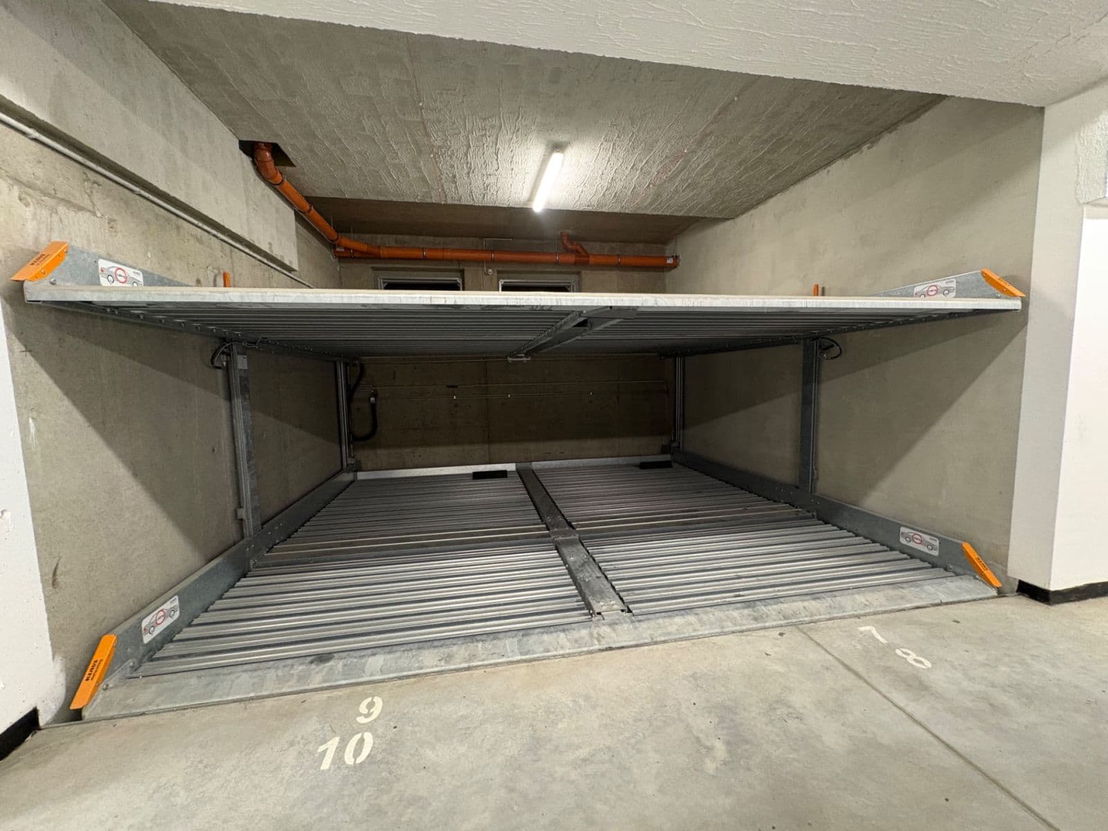 Prenájom garáže 13 m², Křepelčí, Brno, Jihomoravský kraj Prenájom garáže 13 m², Křepelčí, Brno, Jihomoravský kraj