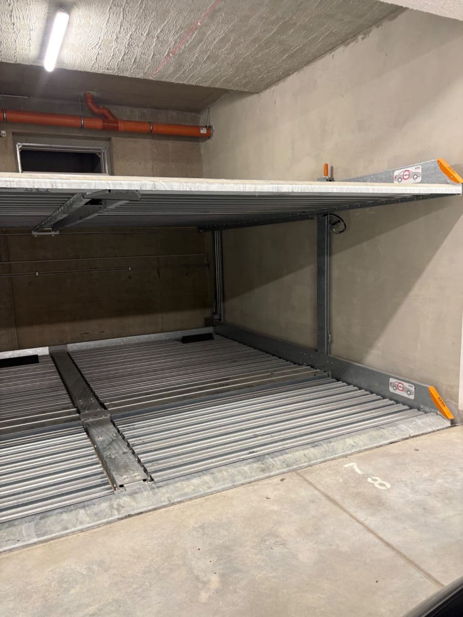 Prenájom garáže 13 m², Křepelčí, Brno, Jihomoravský kraj Prenájom garáže 13 m², Křepelčí, Brno, Jihomoravský kraj