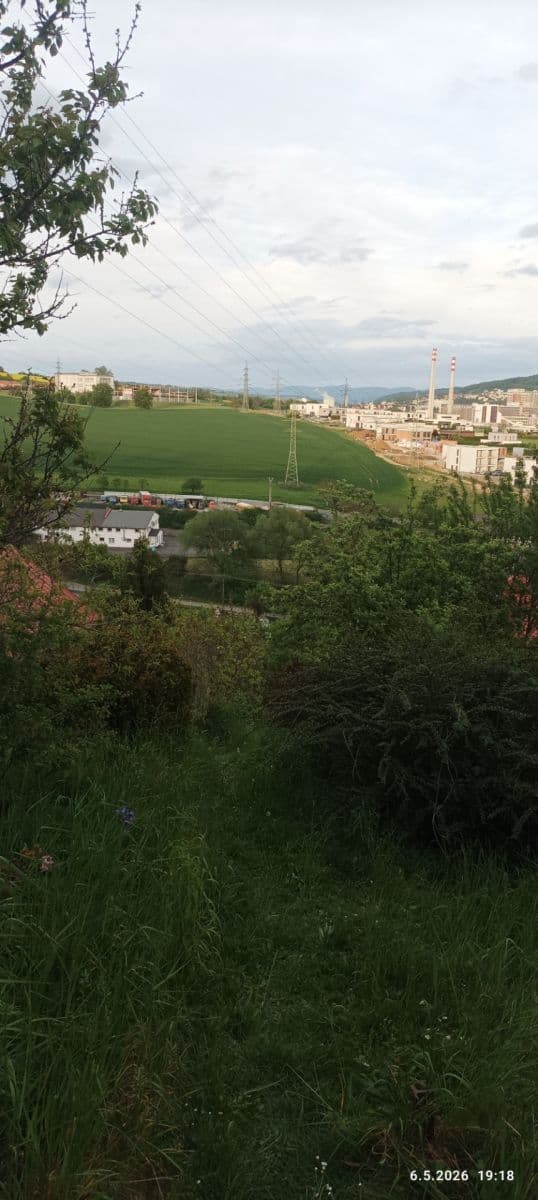 Prenájom pozemku 400 m², Zlín, Zlínský kraj Prenájom pozemku 400 m², Zlín, Zlínský kraj