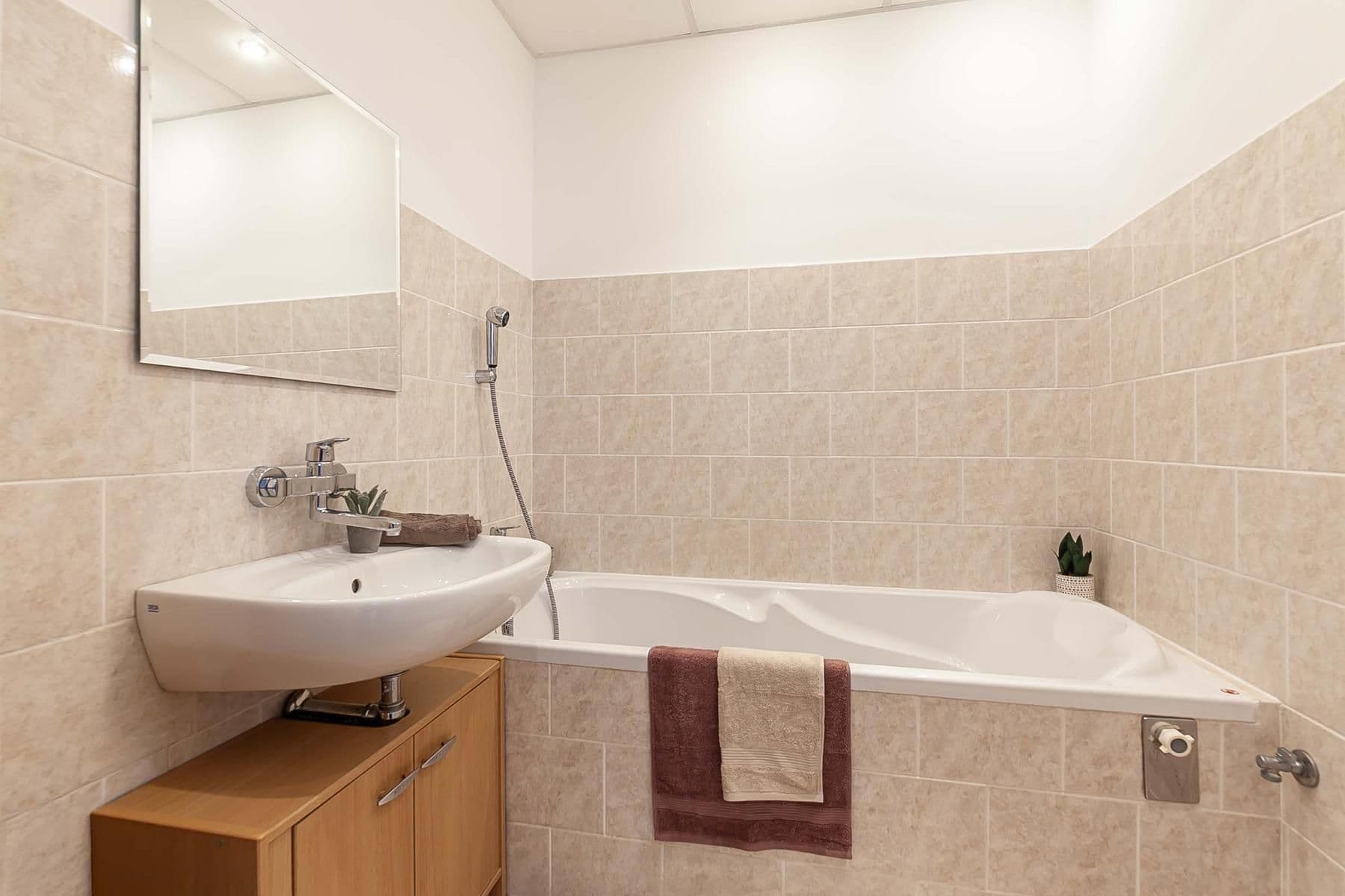 Predaj bytu 3-izbový 69 m², Kostřínská, Praha, Praha Predaj bytu 3-izbový 69 m², Kostřínská, Praha, Praha
