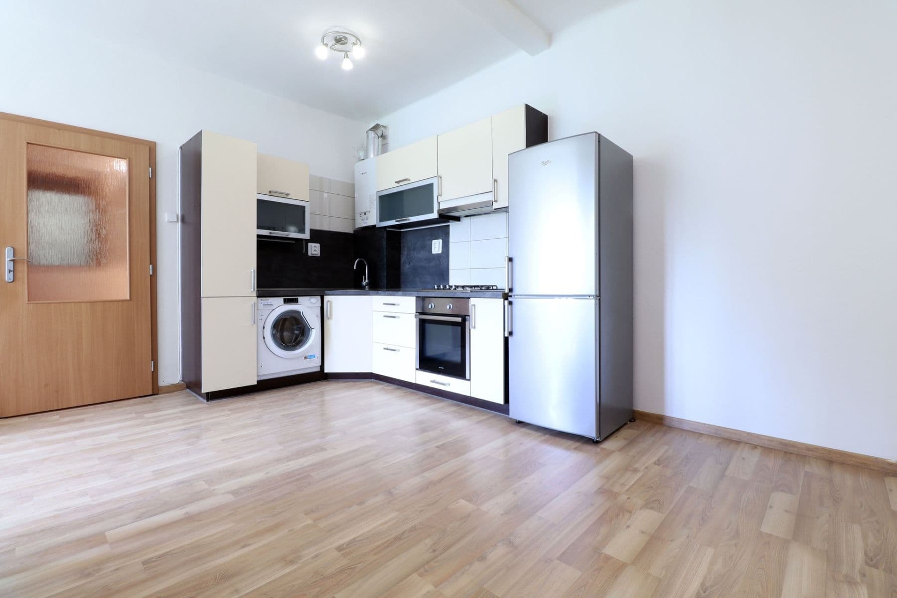 Prenájom bytu 2-izbový 40 m², U libeňského pivovaru, Praha, Praha Prenájom bytu 2-izbový 40 m², U libeňského pivovaru, Praha, Praha