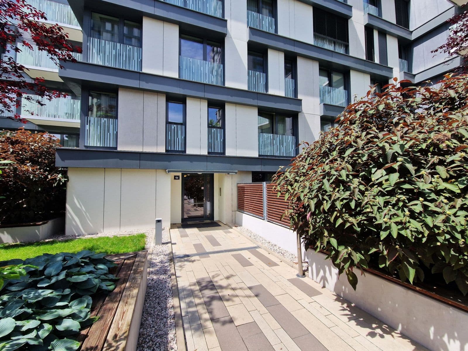 Prenájom bytu 1-izbový 37 m², Olšanská, Praha, Praha Prenájom bytu 1-izbový 37 m², Olšanská, Praha, Praha