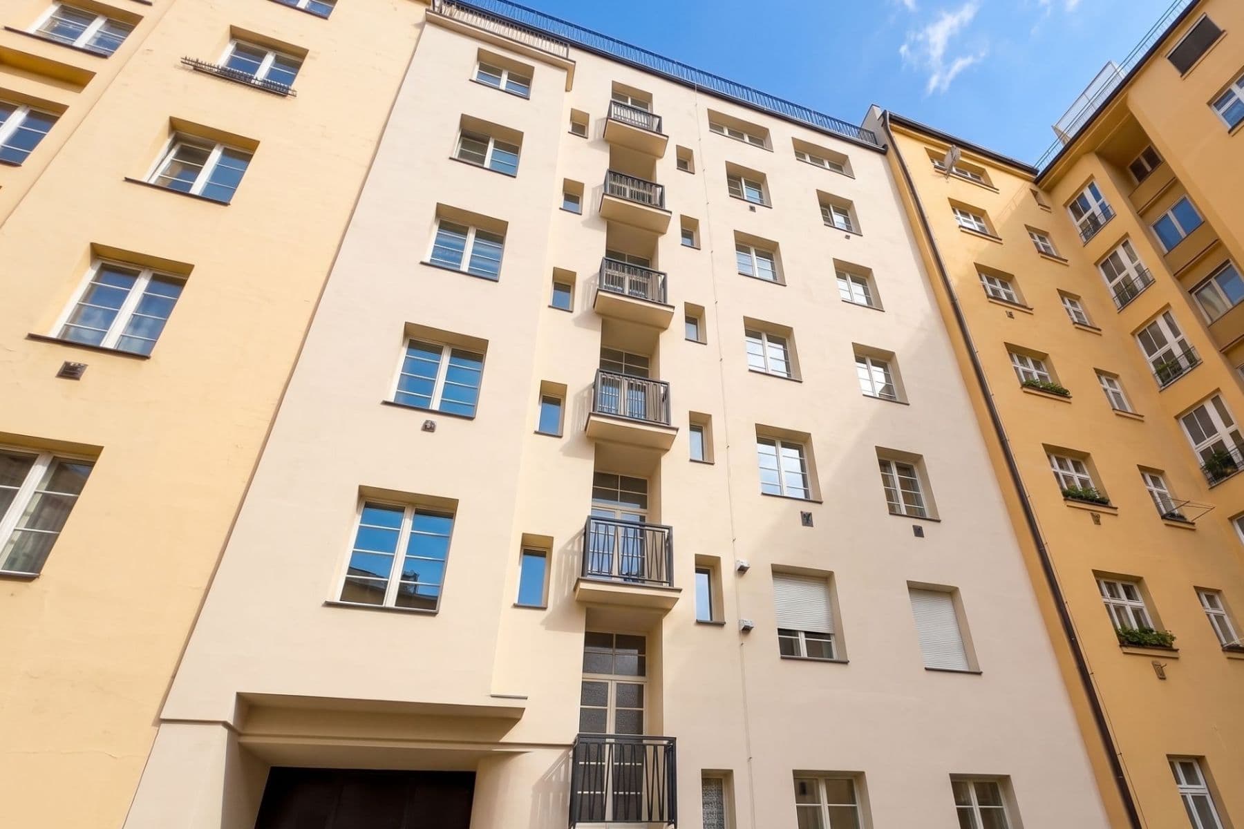 Predaj bytu 2-izbový 51 m², Slezská, Praha, Praha Predaj bytu 2-izbový 51 m², Slezská, Praha, Praha