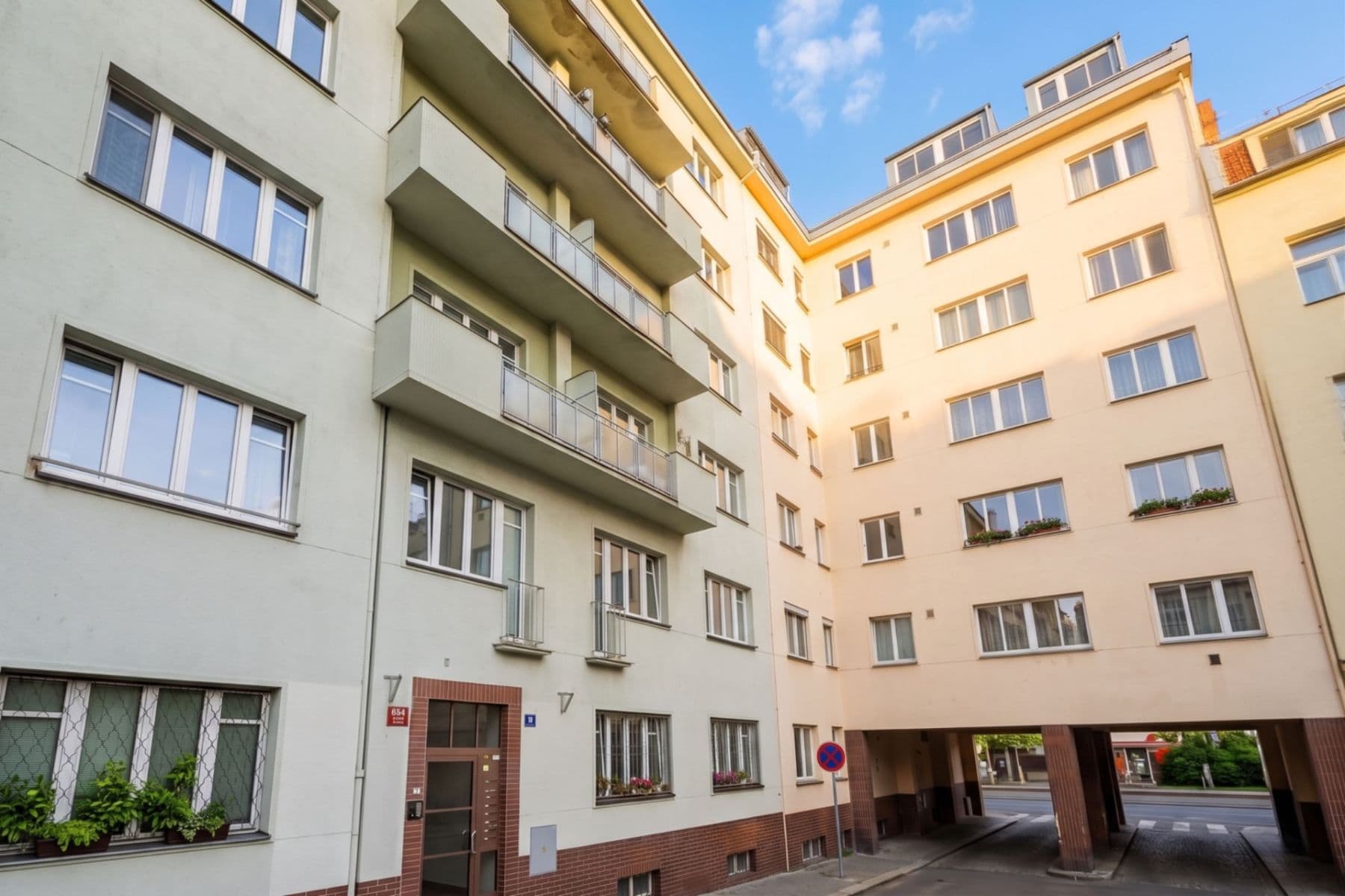 Predaj bytu 4-izbový 83 m², Čeljabinská, Praha, Praha Predaj bytu 4-izbový 83 m², Čeljabinská, Praha, Praha