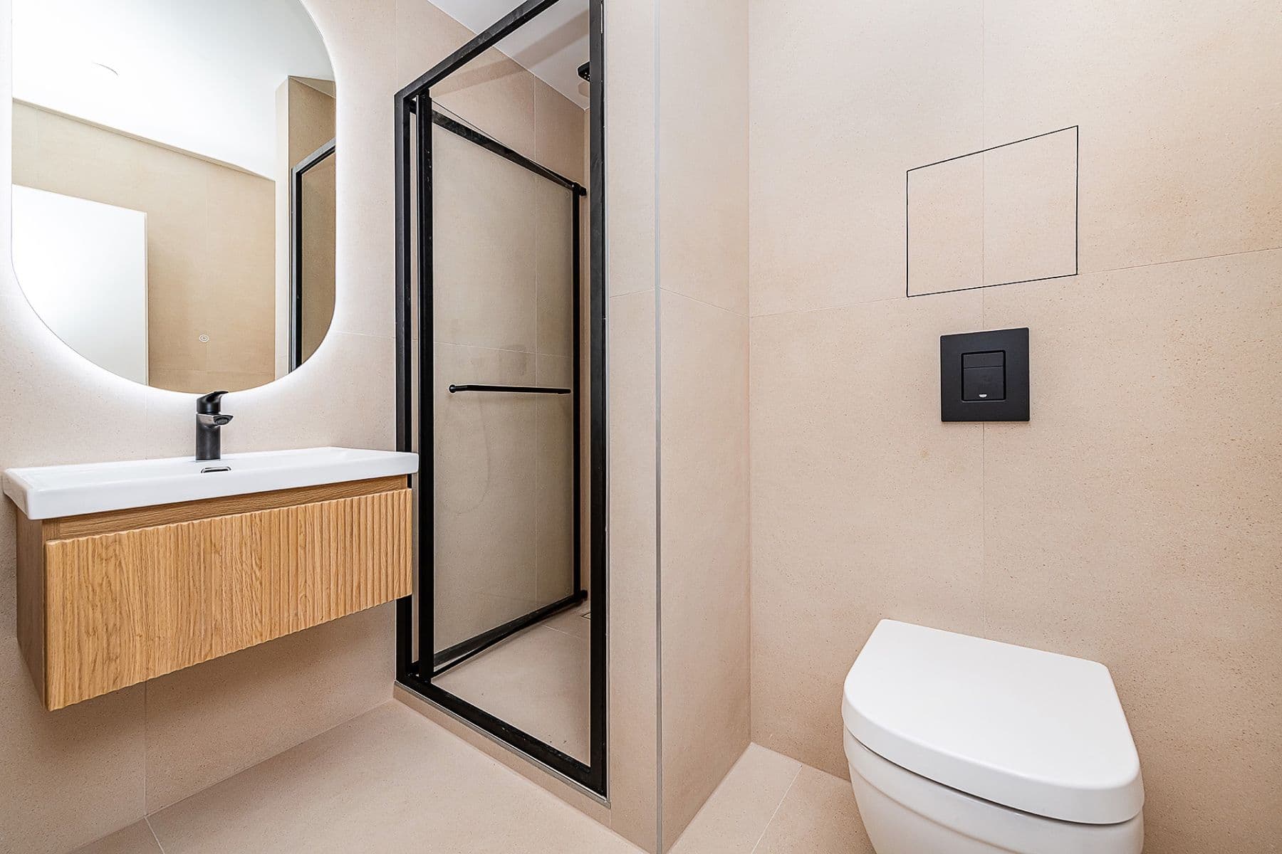 Predaj bytu 4-izbový 83 m², Čeljabinská, Praha, Praha Predaj bytu 4-izbový 83 m², Čeljabinská, Praha, Praha