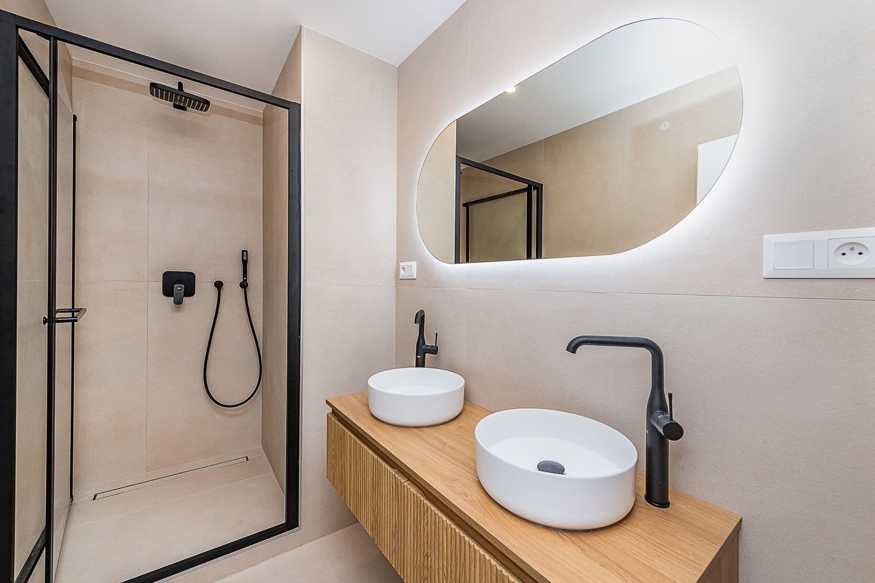 Predaj bytu 4-izbový 83 m², Čeljabinská, Praha, Praha Predaj bytu 4-izbový 83 m², Čeljabinská, Praha, Praha