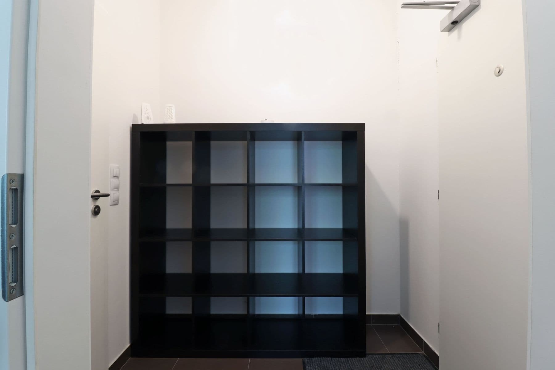 Prenájom bytu 1-izbový 27 m², Bečovská, Praha, Praha Prenájom bytu 1-izbový 27 m², Bečovská, Praha, Praha