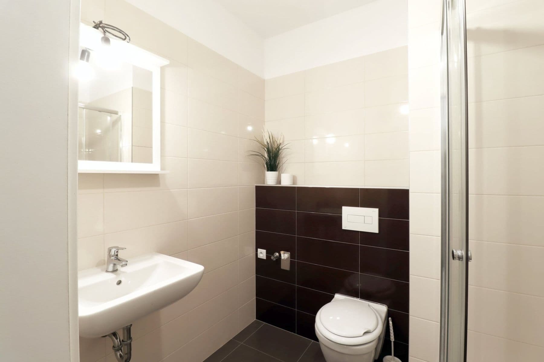 Prenájom bytu 1-izbový 27 m², Bečovská, Praha, Praha Prenájom bytu 1-izbový 27 m², Bečovská, Praha, Praha