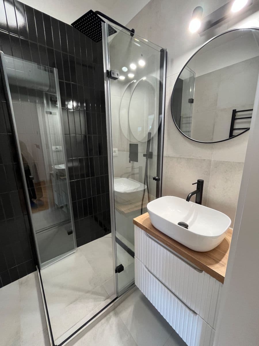 Prenájom bytu 1-izbový 36 m², Petrohradská, Praha, Praha Prenájom bytu 1-izbový 36 m², Petrohradská, Praha, Praha